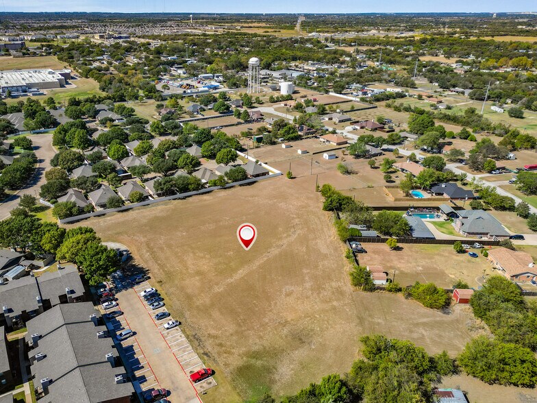 Sierra Grande St, Red Oak, TX à vendre - Photo du bâtiment - Image 3 de 4