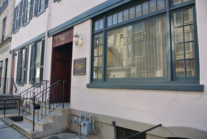 538-542 Court St, Reading, PA à louer - Photo du bâtiment - Image 2 de 8