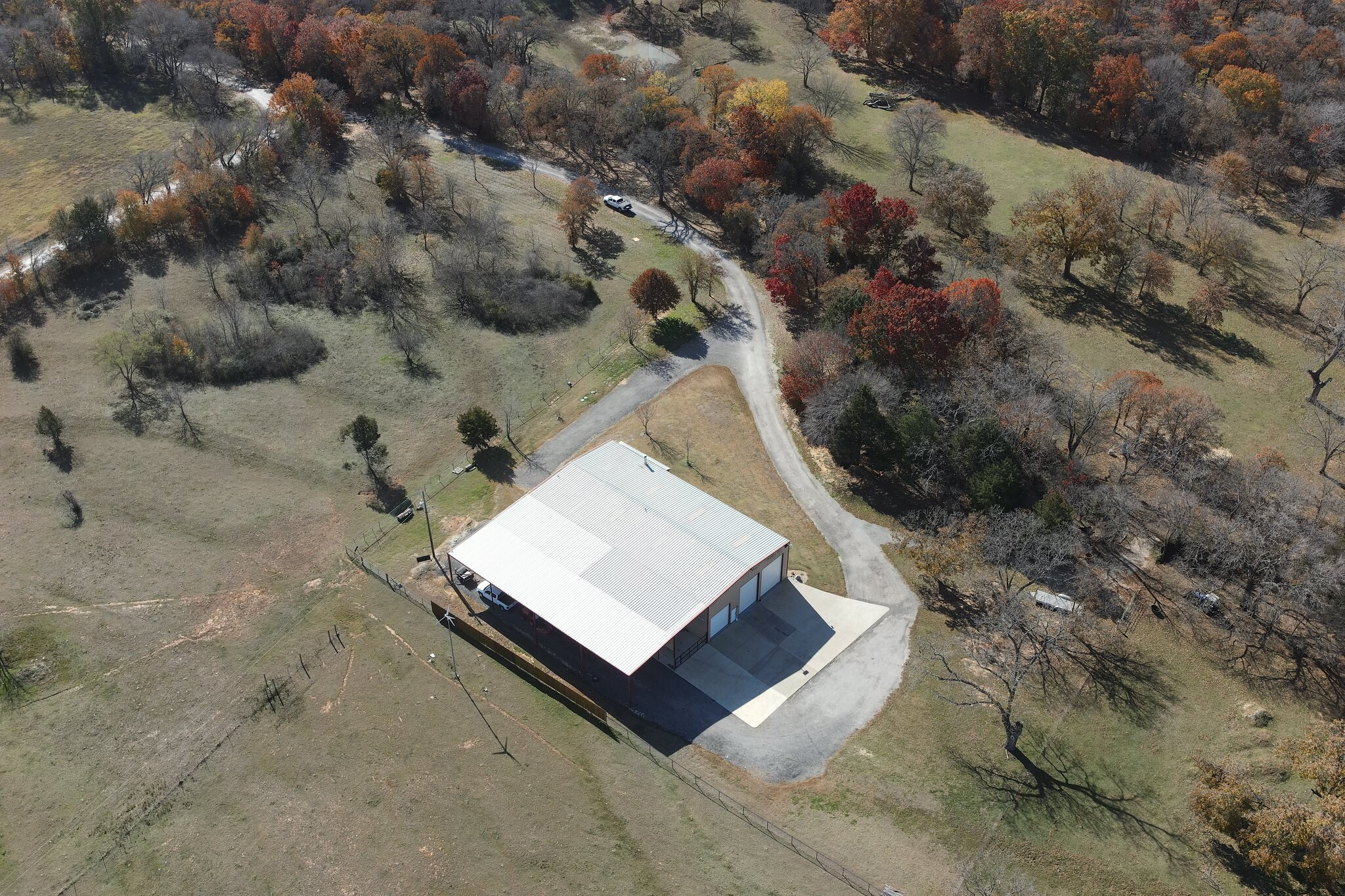5350 County Road 406, Grandview, TX for lease Primary Photo- Image 1 of 12