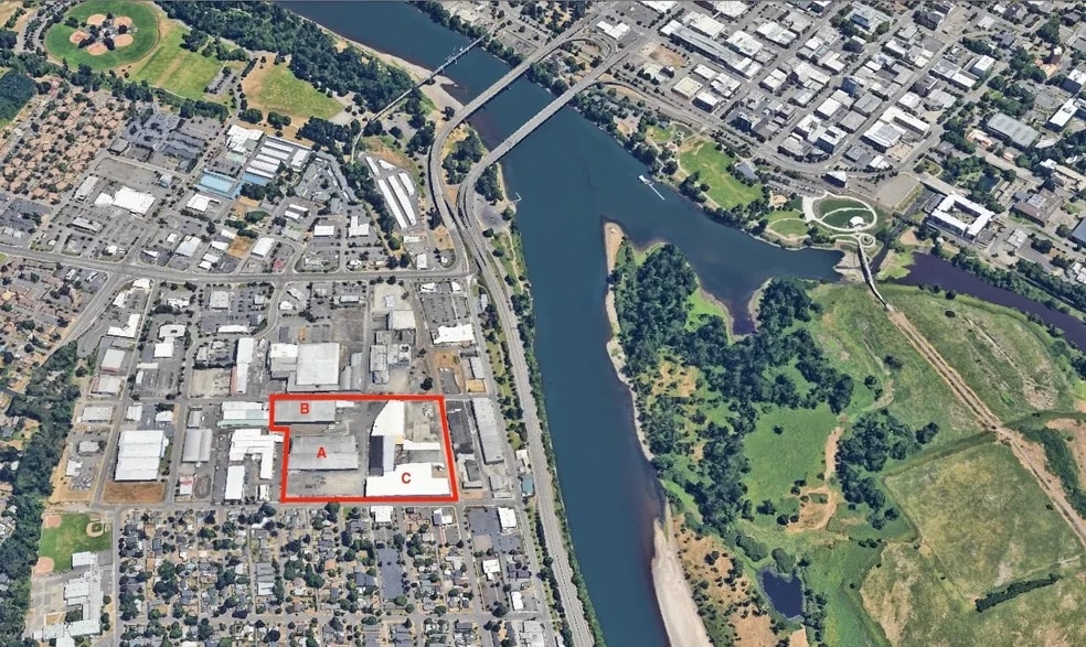 West Salem Industrial Warehouse portfolio of 3 properties for sale on LoopNet.ca - Aerial - Image 2 of 22