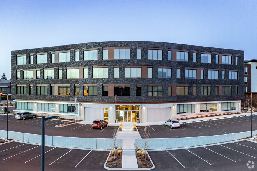 721 SW Industrial Way, Bend, OR for lease - Building Photo - Image 2 of 9