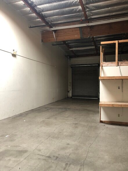 5635 Riggins Ct, Reno, NV à louer - Photo intérieure - Image 2 de 4