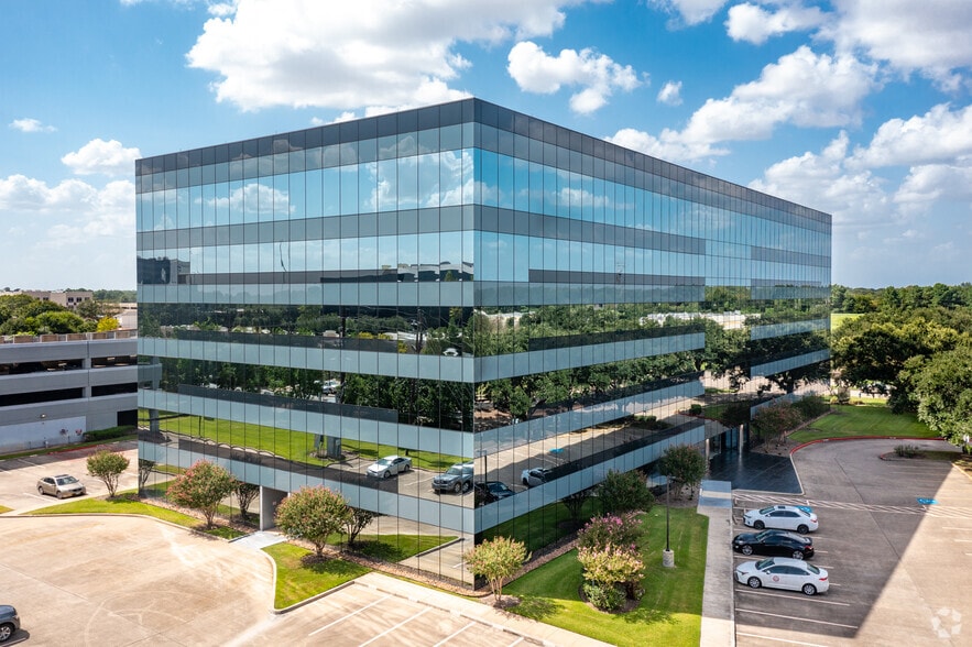 1311 Broadfield Blvd, Houston, TX à louer - Photo du bâtiment - Image 1 de 5