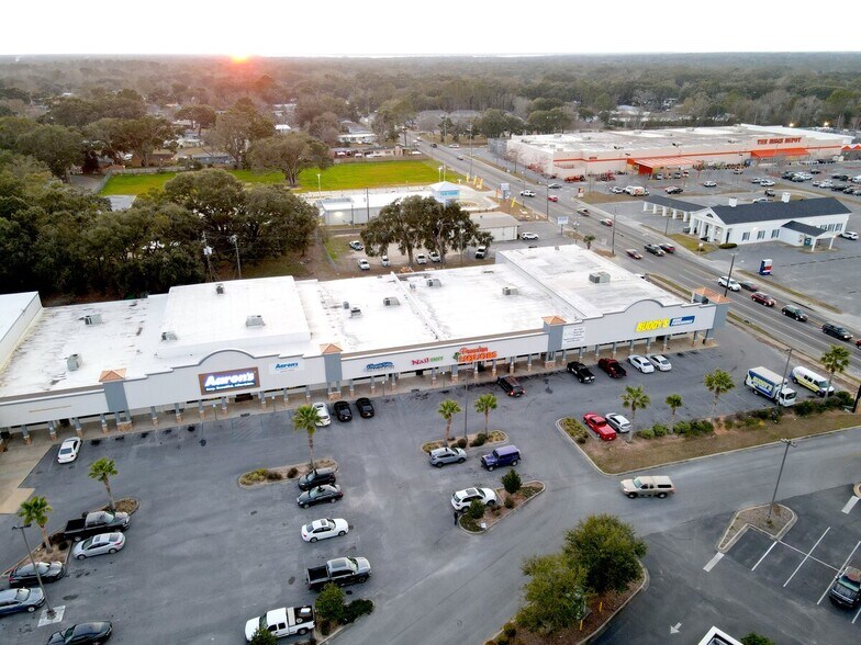 4455-4497 Mobile Hwy, Pensacola, FL à louer - Photo du bâtiment - Image 2 de 10