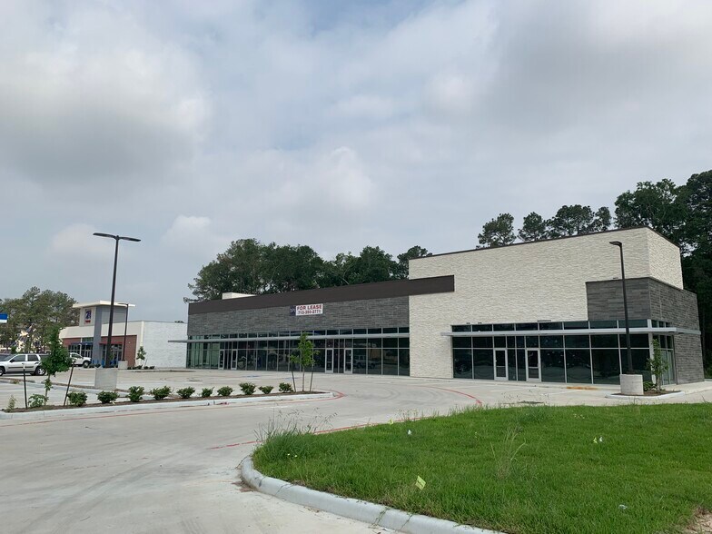 650 W Rankin Rd, Houston, TX à louer - Photo du bâtiment - Image 3 de 10