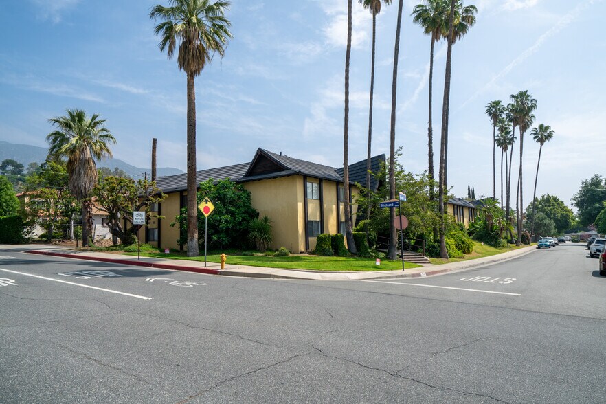 1817 2nd St, Duarte, CA à vendre - Photo du bâtiment - Image 3 de 20