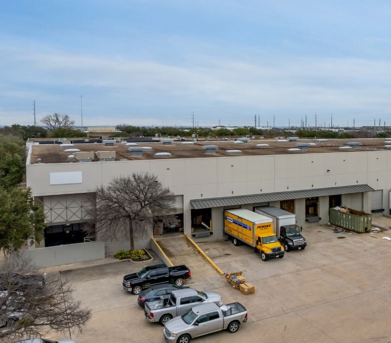 4101 S Industrial Dr, Austin, TX à louer Photo du bâtiment- Image 1 de 2