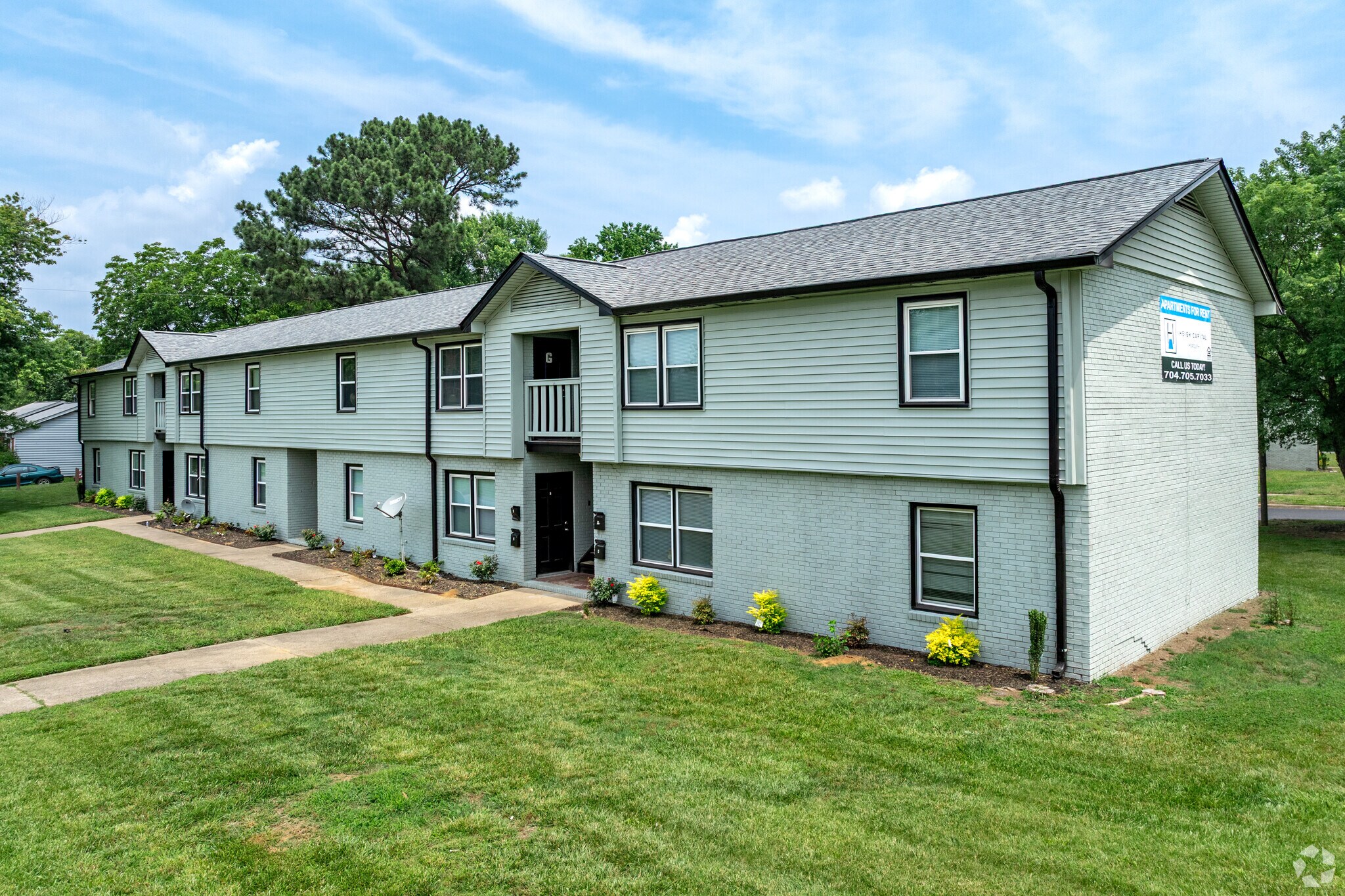 2607 Cedarhurst Dr, Charlotte, NC à vendre Photo principale- Image 1 de 32