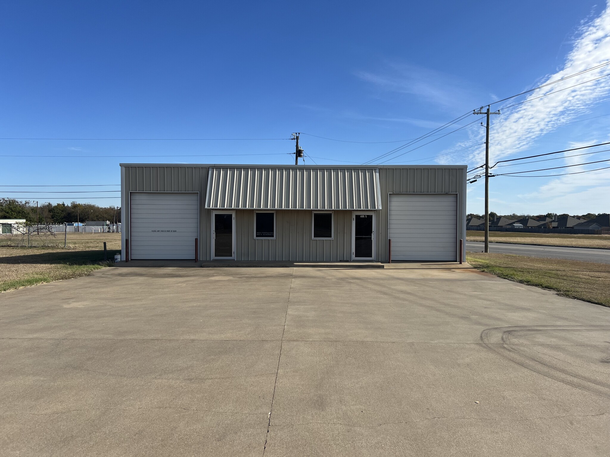 408 W Kilpatrick Ave, Cleburne, TX for lease Building Photo- Image 1 of 8