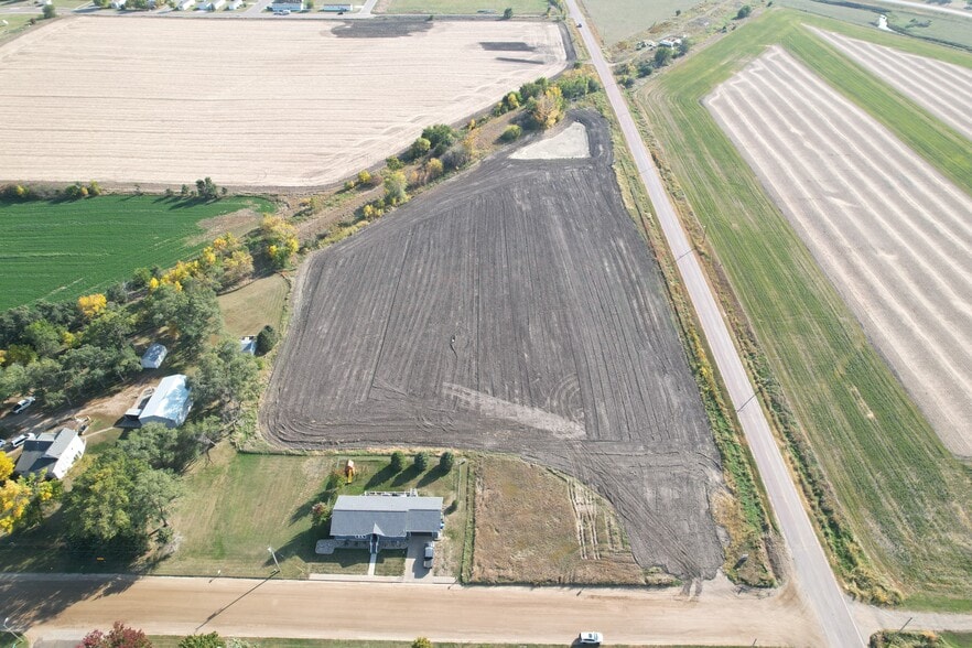 S. Cleveland Street, Lennox, SD for sale - Building Photo - Image 2 of 5