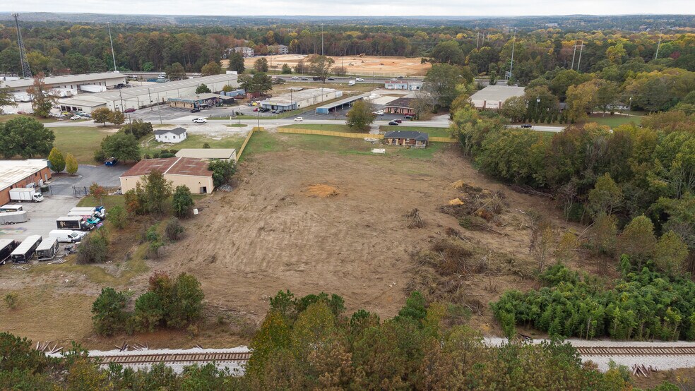2221 Old Covington Hwy SW, Conyers, GA for lease - Building Photo - Image 2 of 13