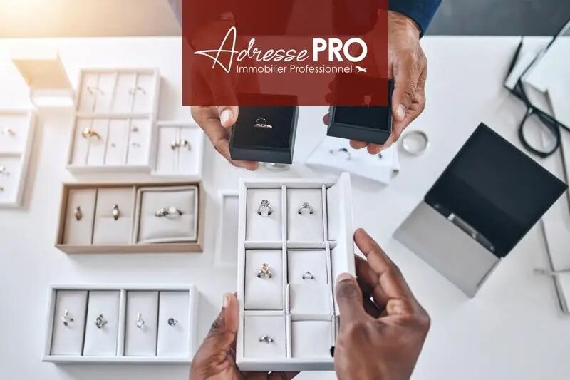 Commerce de détail dans Villeurbanne à louer Photo du bâtiment- Image 1 de 3