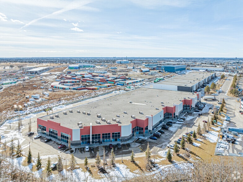 5613-5645 70 St NW, Edmonton, AB for lease - Aerial - Image 3 of 4