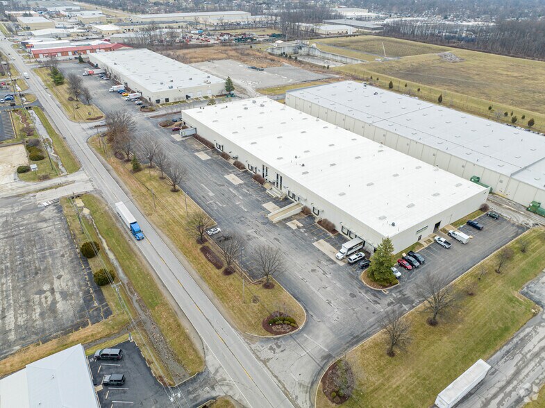 3904 Produce Rd, Louisville, KY à louer - Aérien - Image 2 de 4