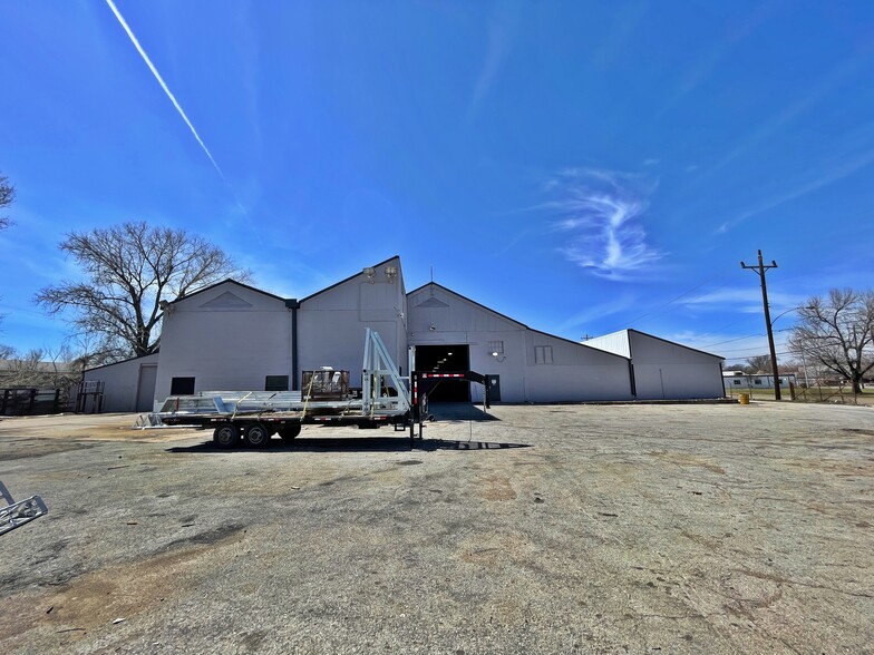 3100 Charles Page Blvd, Tulsa, OK for sale - Building Photo - Image 2 of 6