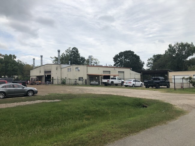 Plus de détails pour 23095 Yupon St, Porter, TX - Industriel à vendre