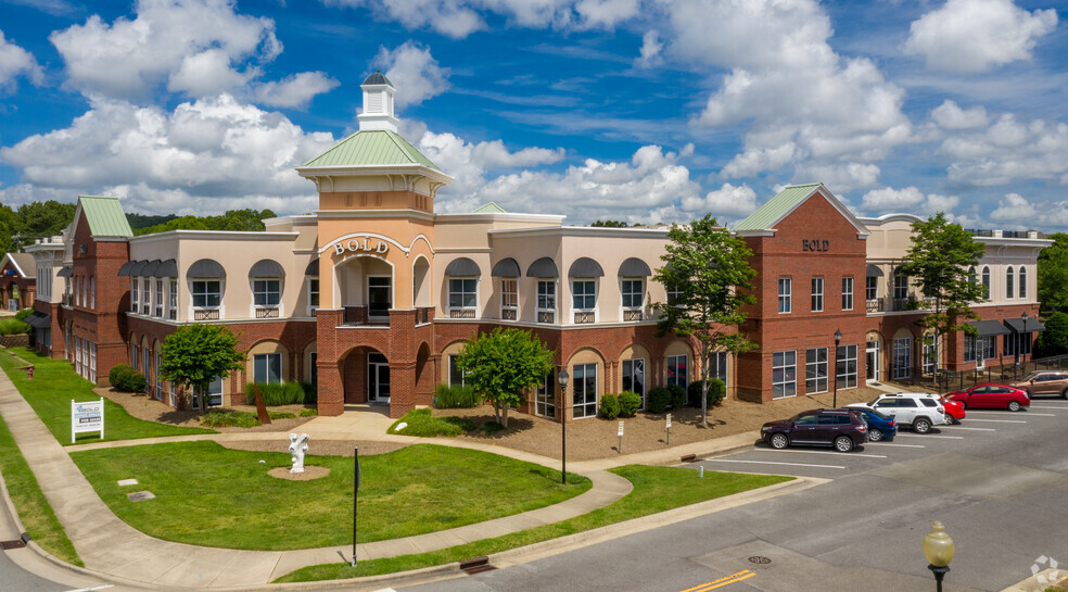 50101 Governors Dr, Chapel Hill, NC à louer - Photo principale - Image 1 de 47