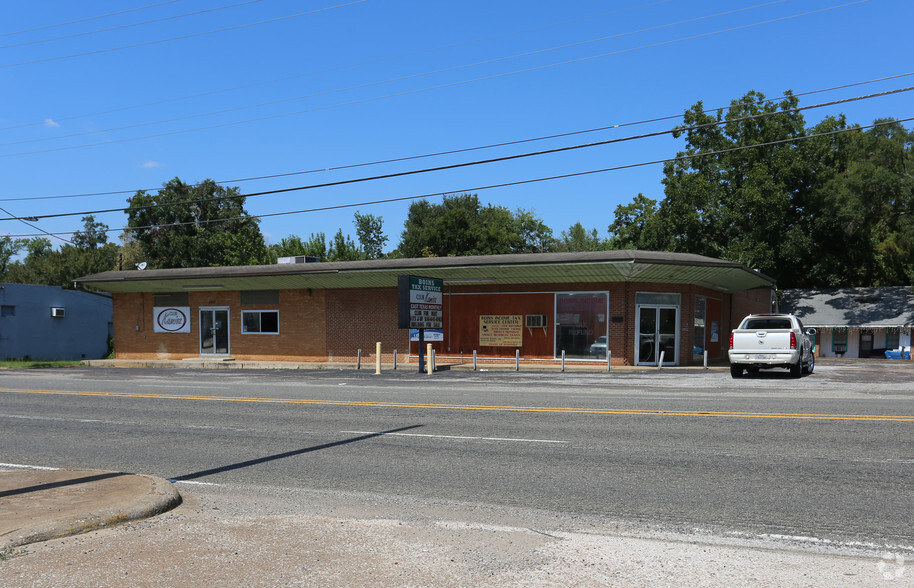 1017 E Main St, Nacogdoches, TX à vendre - Photo principale - Image 1 de 1