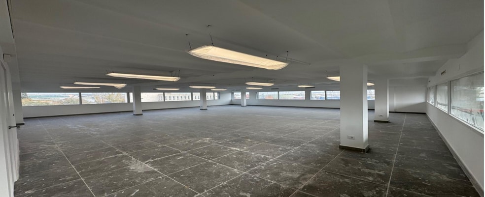 Avenida Jarama, 17, Coslada, Madrid for lease - Interior Photo - Image 2 of 4