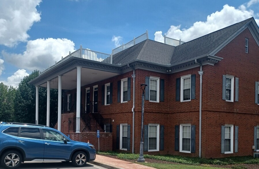 5046 Thoroughbred Ln, Brentwood, TN à louer - Photo du bâtiment - Image 2 de 11