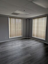7000 SE Federal Hwy, Stuart, FL for lease Interior Photo- Image 2 of 4