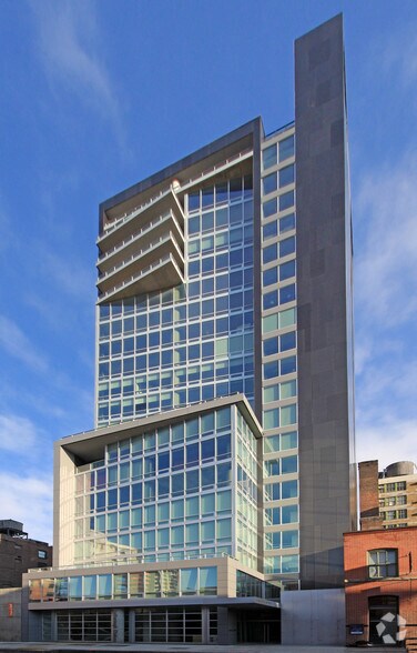 543-545 W 25th St, New York, NY à louer - Photo du bâtiment - Image 2 de 8