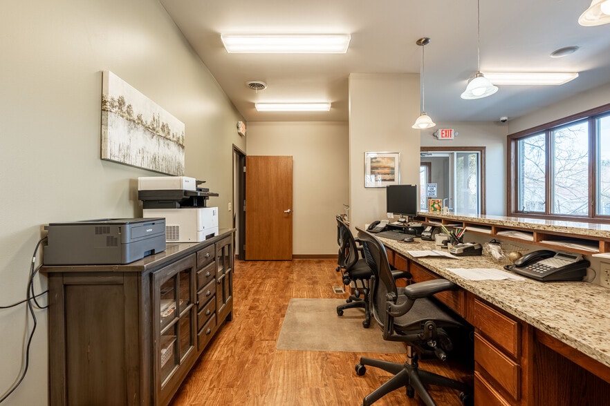 1107 S Mulford Rd, Rockford, IL à louer - Photo intérieure - Image 3 de 16