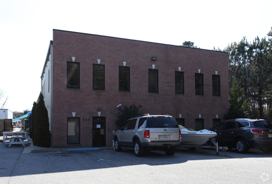 320 Brannon Rd, Cumming, GA à louer - Photo du bâtiment - Image 1 de 10