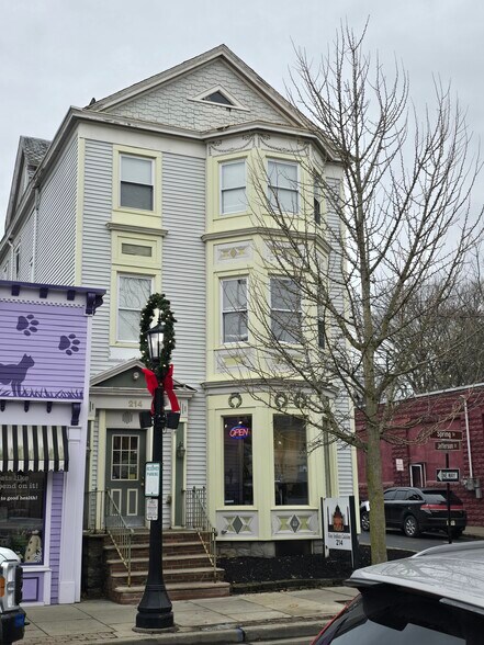 214 Spring St, Newton, NJ à vendre - Photo du bâtiment - Image 2 de 31