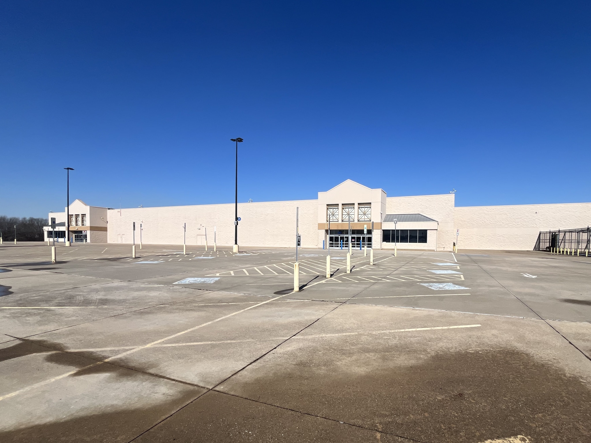 3155 W Wheatland Rd, Dallas, TX for sale Primary Photo- Image 1 of 6