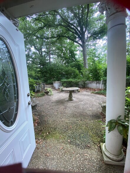 1600 St Julian Pl, Columbia, SC à louer - Photo du bâtiment - Image 3 de 18