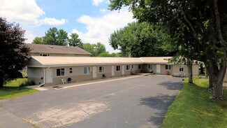Plus de détails pour 511 Vine St, Wisconsin Dells, WI - Multi-résidentiel à vendre
