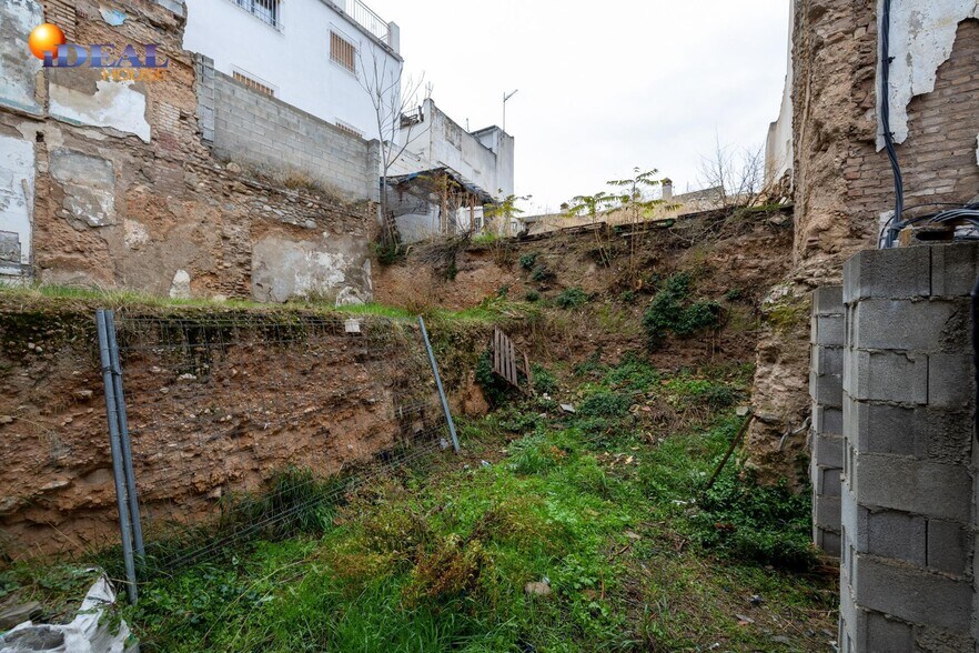 Calle Alta de Cartuja, 8, Granada, Granada à vendre - Photo du bâtiment - Image 3 de 26