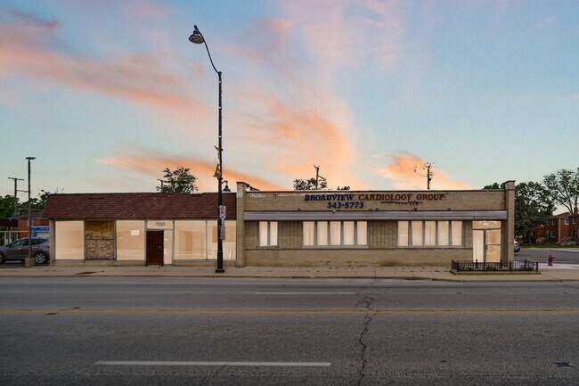 More details for 2201 W Roosevelt Rd, Broadview, IL - Office for Sale