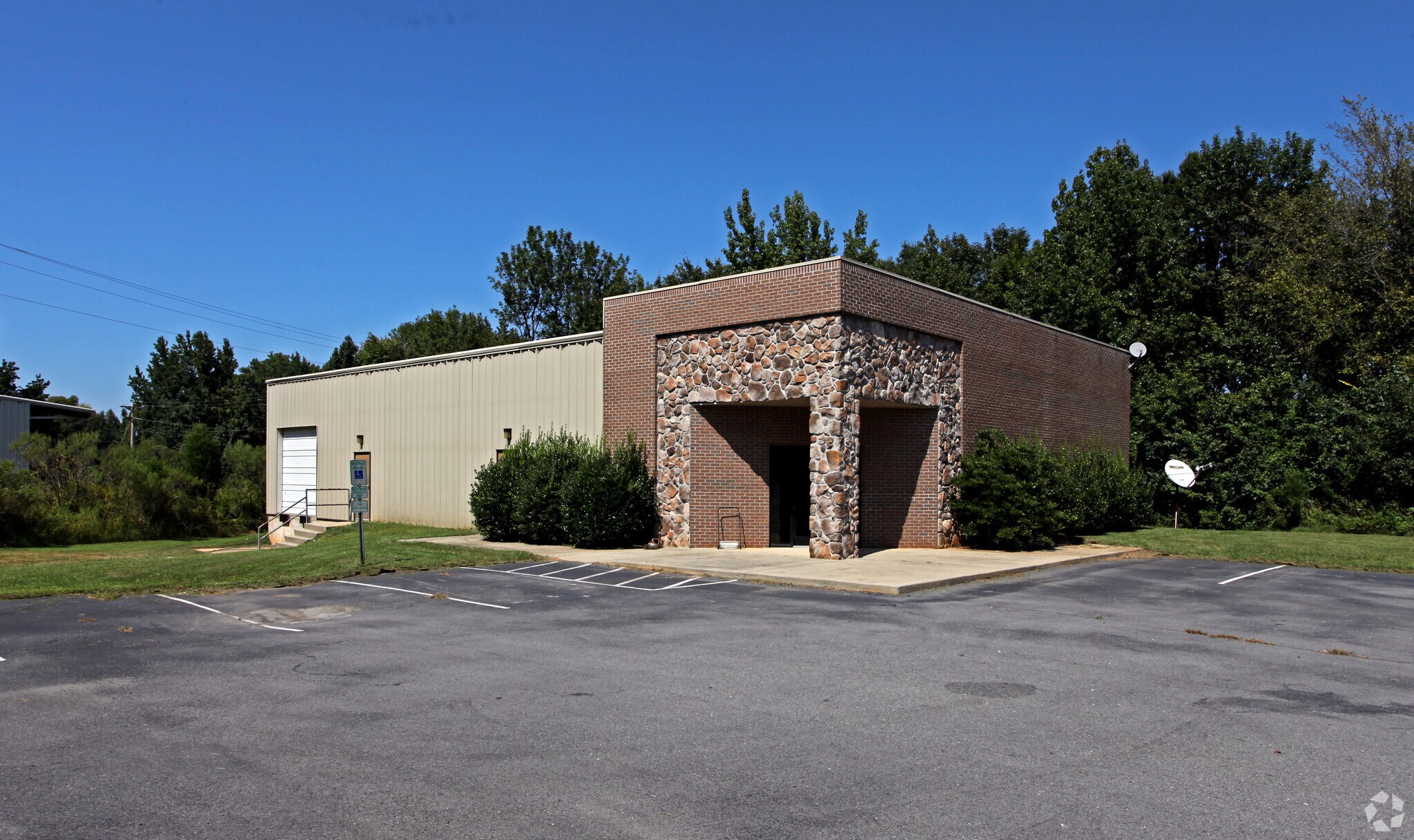 4820 E Fork Ln, Monroe, NC for sale Primary Photo- Image 1 of 5