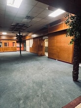239 N Main St, Thiensville, WI for lease Interior Photo- Image 1 of 3