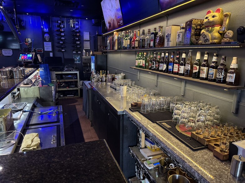 4731-4821 Spring Mountain Rd, Las Vegas, NV for lease - Building Photo - Image 3 of 12