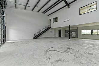 451 Farrell Rd, Dripping Springs, TX à louer Photo intérieure- Image 2 de 18