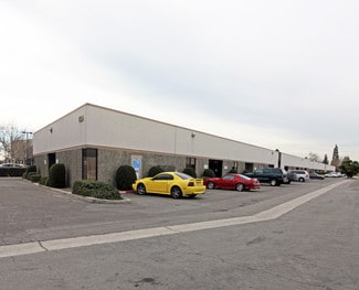 Plus de détails pour 634 N Poplar St, Orange, CA - Local d'activités à louer