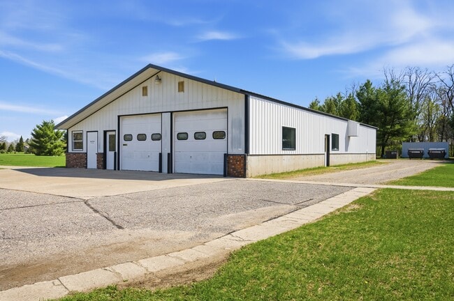 More details for 4182 Highway 23, Wisconsin Dells, WI - Industrial for Sale