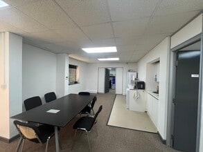 Amber Close, Tamworth for lease Interior Photo- Image 2 of 2