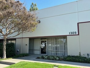 1309 Windward Cir, West Sacramento, CA for lease Interior Photo- Image 1 of 7