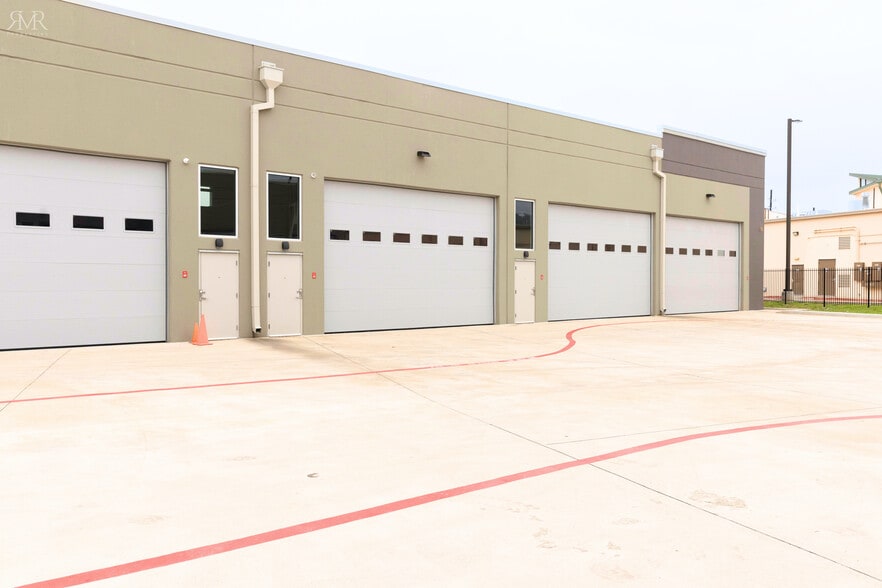 1435 FM 1463 Rd, Katy, TX for lease - Building Photo - Image 2 of 3