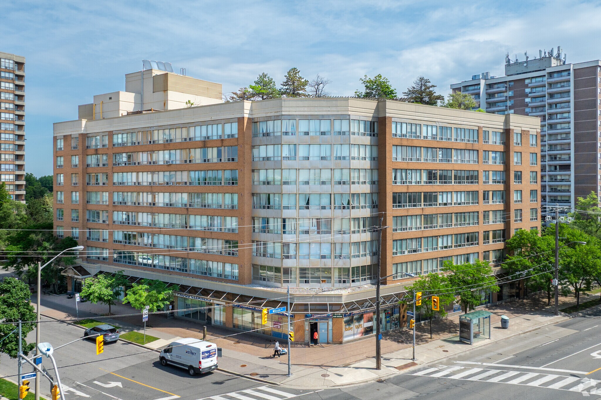 182-196 Wilson Ave, Toronto, ON à louer Photo principale- Image 1 de 3