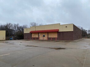 6655 S Peoria Ave, Tulsa, OK for sale Interior Photo- Image 2 of 2