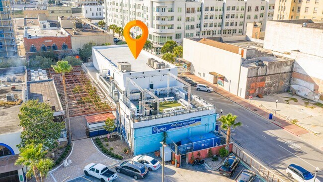 Plus de détails pour 322 & 326 N Chaparral St – Commerce de détail à vendre, Corpus Christi, TX
