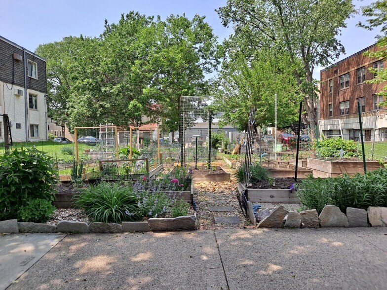 3228 Garfield Ave S, Minneapolis, MN à vendre - Photo du bâtiment - Image 1 de 1