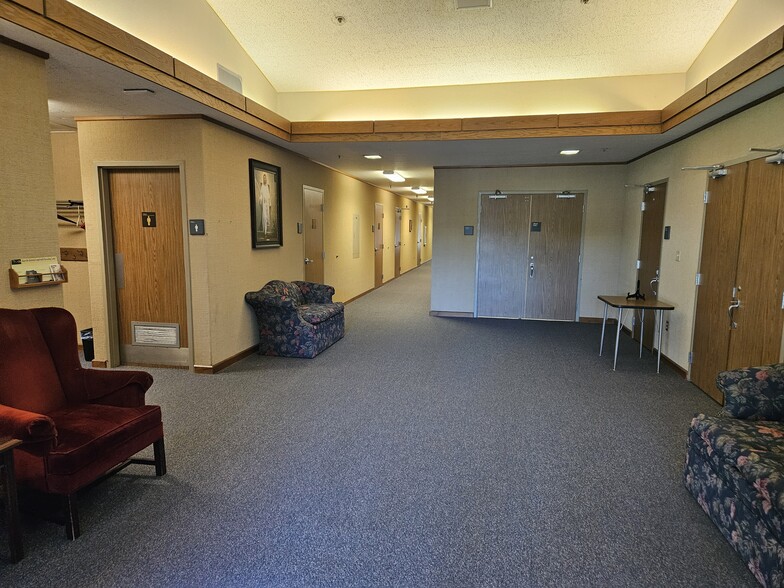 1405 Cottonwood St, Woodland, CA for sale - Building Photo - Image 3 of 5