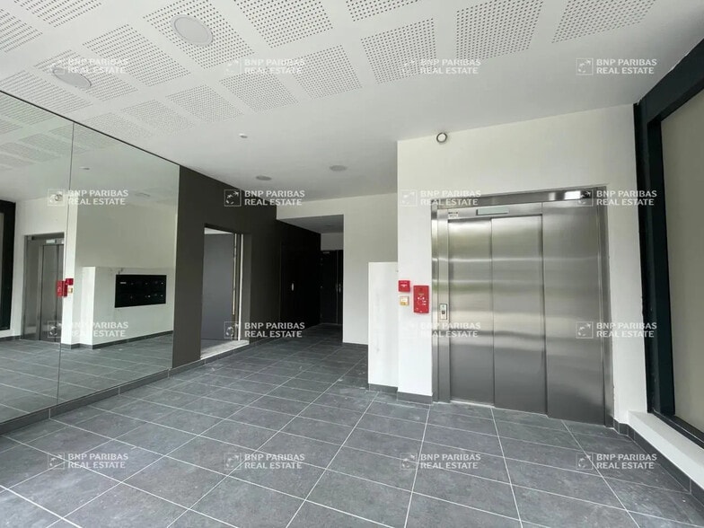 Bureau dans Nantes à vendre - Photo du bâtiment - Image 1 de 9