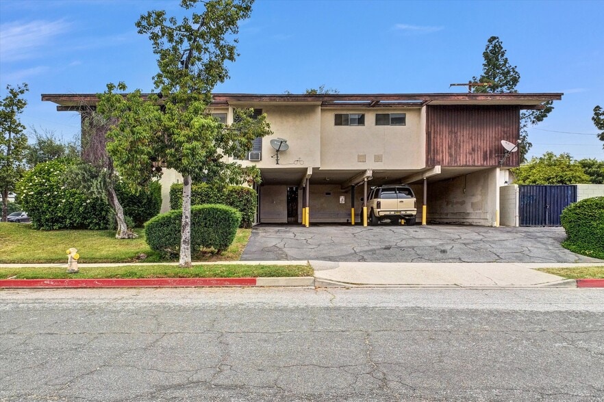 602 Cedarglen Dr, Azusa, CA for sale - Building Photo - Image 3 of 17